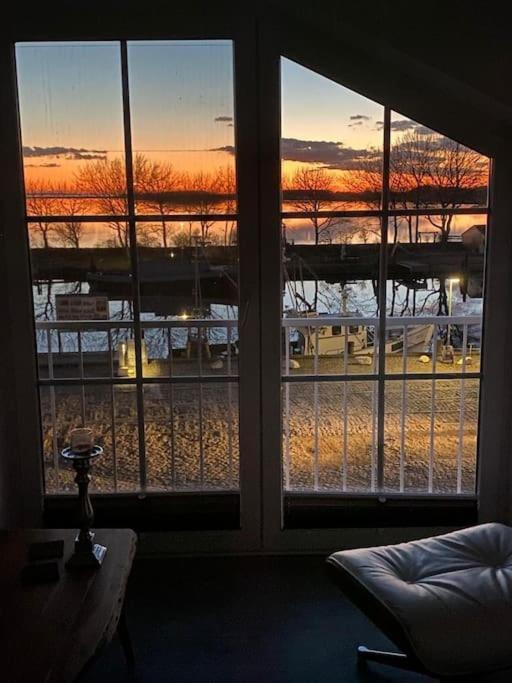 Surforama De Feine Stuuv In Orth Mit Meerblick Fehmarn Exterior photo